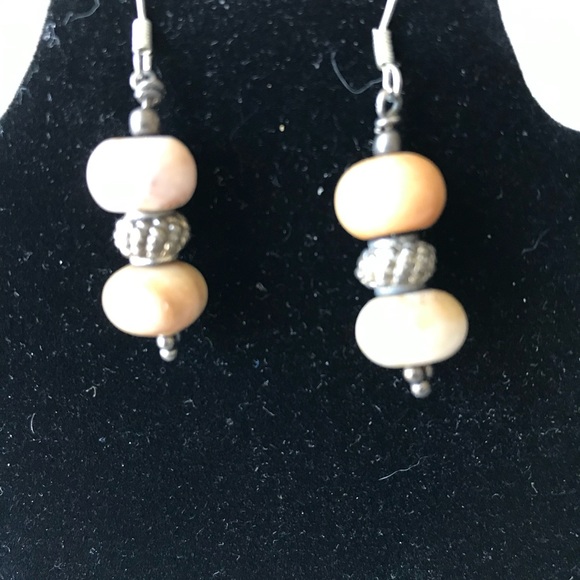 NWTS Earrings Peruvian Opal beads. - Picture 2 of 2